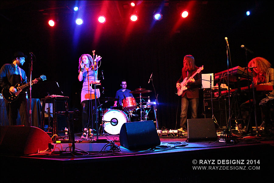 blakecdrelease_pics1